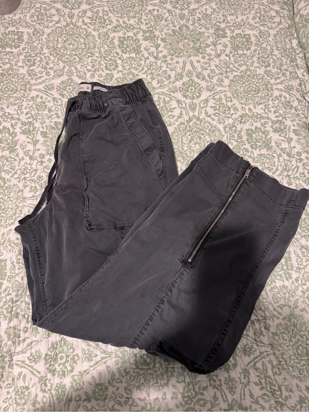 Abercrombie & Fitch Black Wide-Leg Cargo Pants